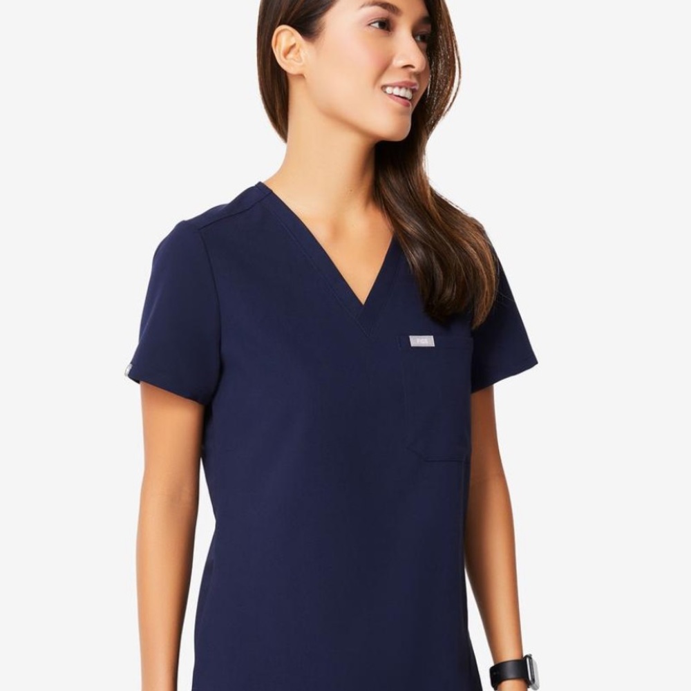 FIGS + scrubs - S Catarina top, XS Zamora bottom
